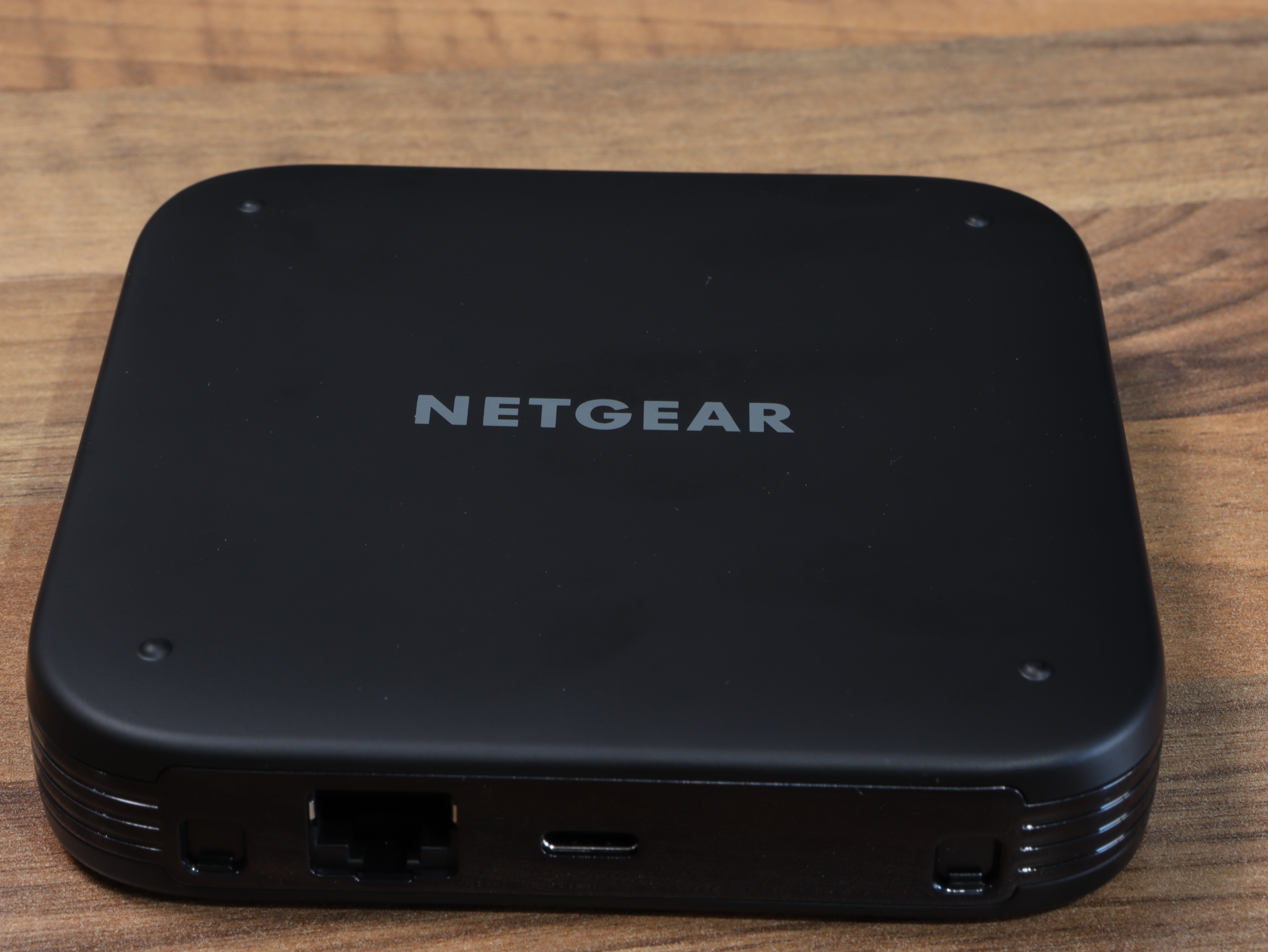 Wifi Netgear 6e Pro mobile router M6 Nighthawk 5G AXE3600 MR6450 2.5G